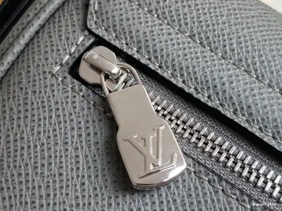 VUITTON PM LOUIS DISTRICT 0610